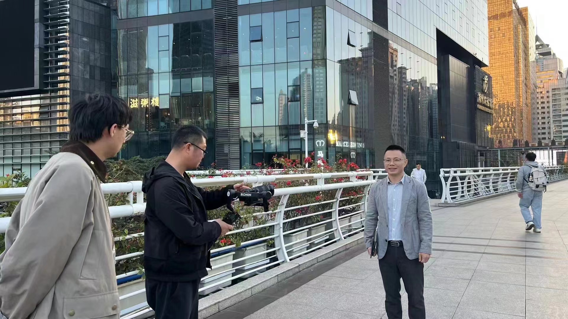 天南海北，順動廣告拍攝老百姓創(chuàng)業(yè)故事
